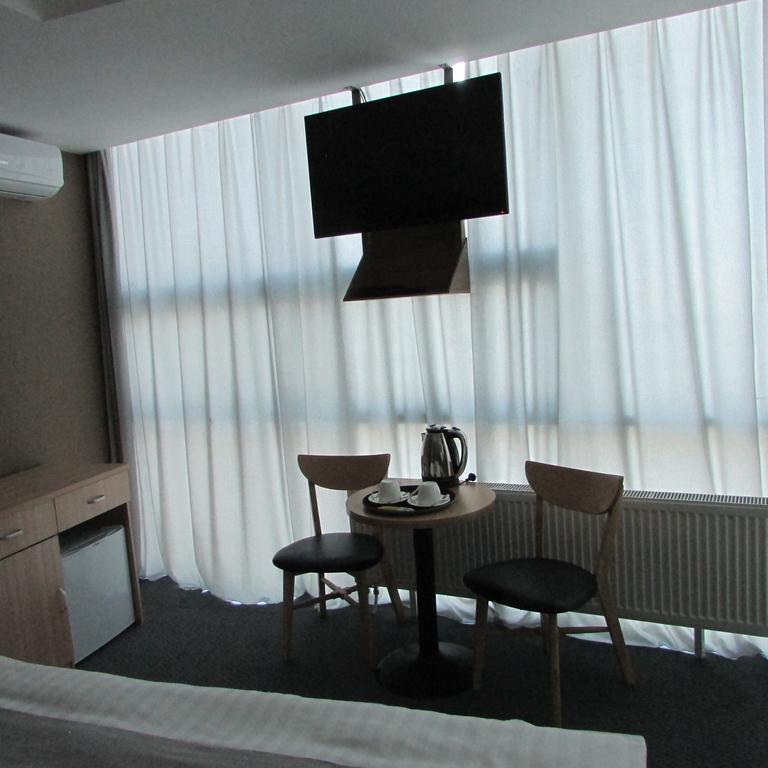 J Hotel อูลานบาตอร์ ภายนอก รูปภาพ